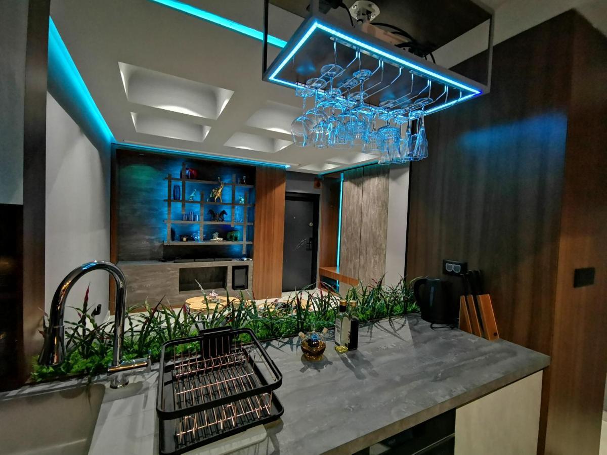 Pentlux - Spa Penthouse In The Heart Of Skopje Exterior photo