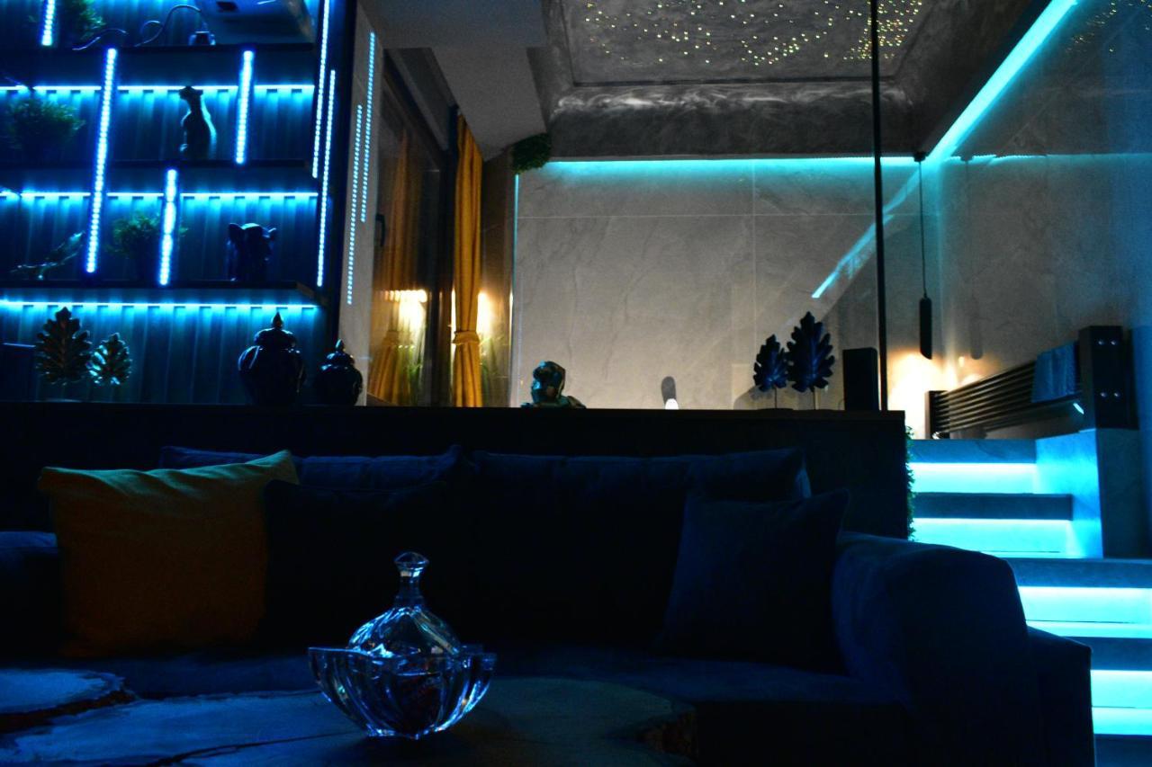 Pentlux - Spa Penthouse In The Heart Of Skopje Exterior photo