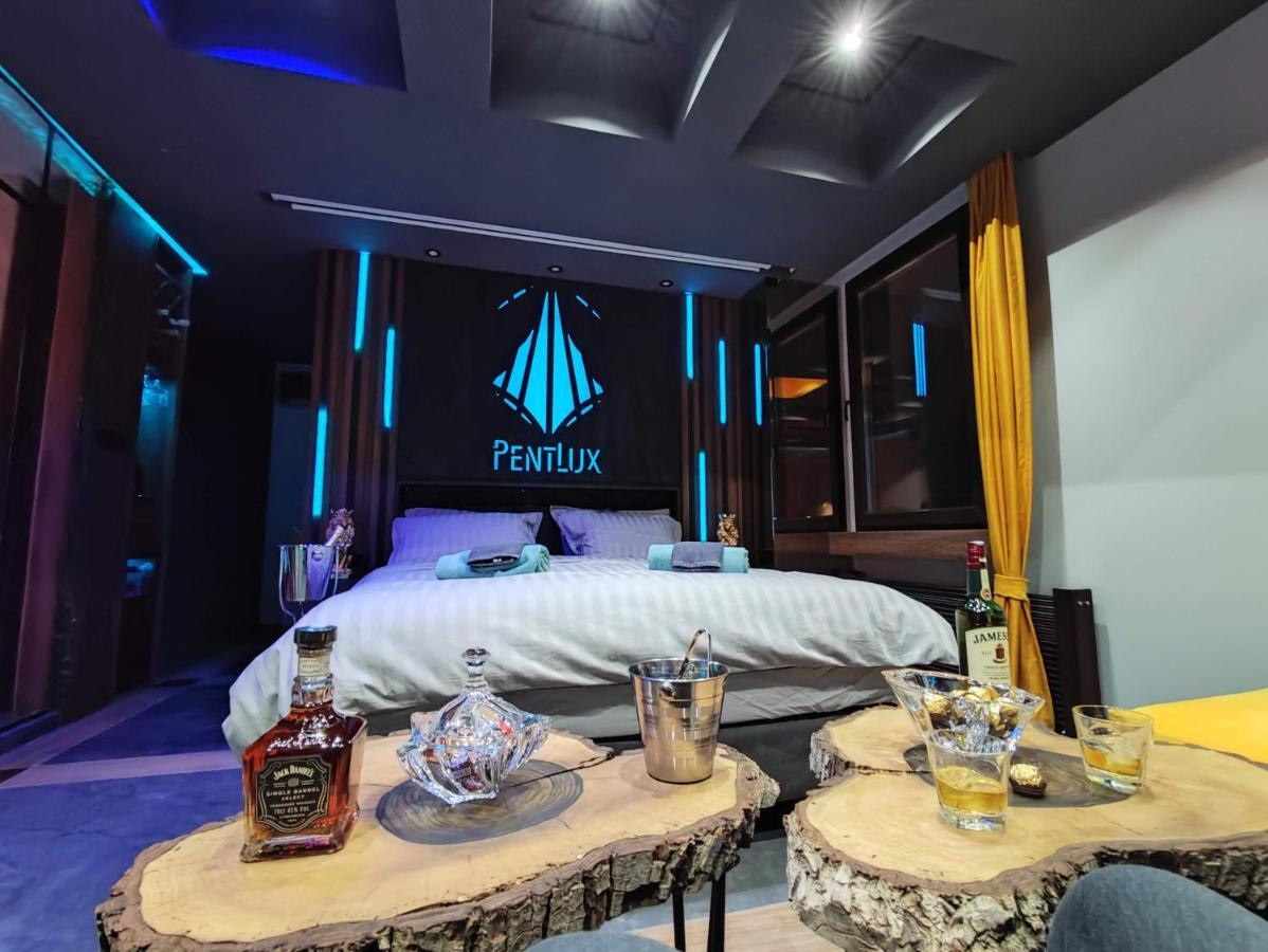 Pentlux - Spa Penthouse In The Heart Of Skopje Exterior photo