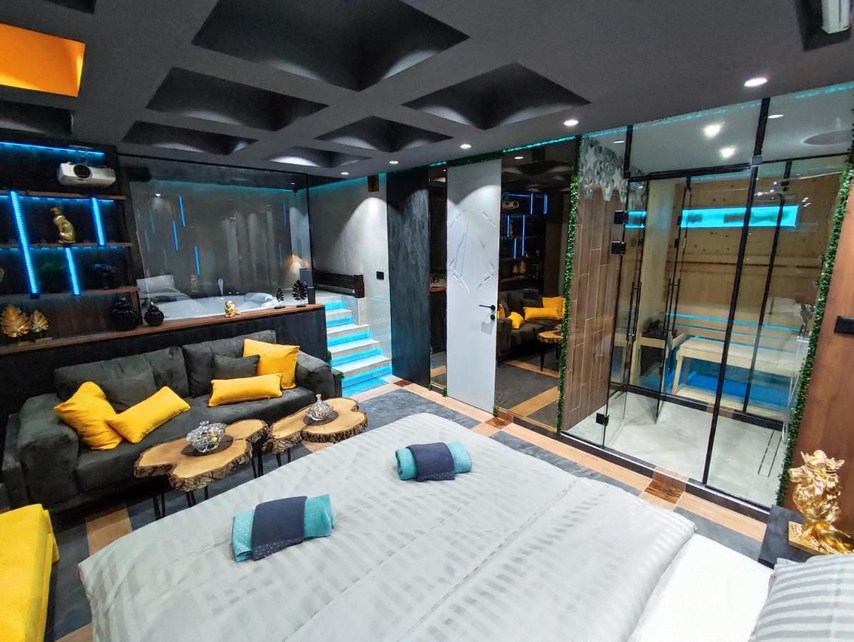 Pentlux - Spa Penthouse In The Heart Of Skopje Exterior photo